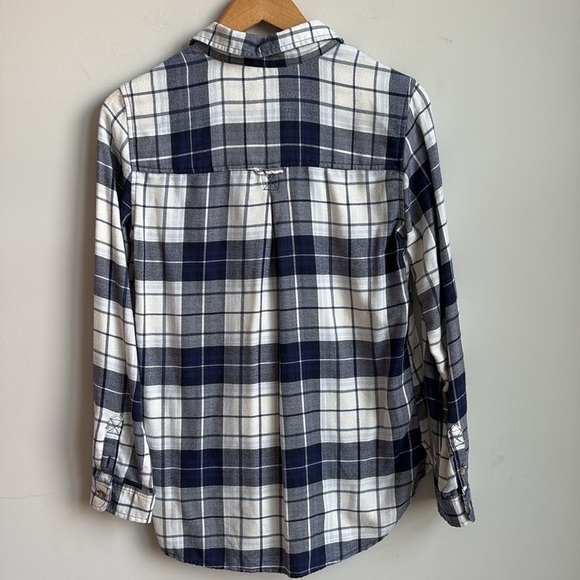 American Eagle Plaid Flannel Boyfriend Fit SMALL - Picture 3 of 3